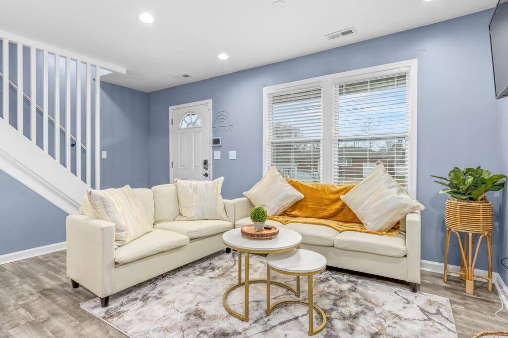 Family Style 5Br Home Mins From Buckroe Beach Hampton Bagian luar foto