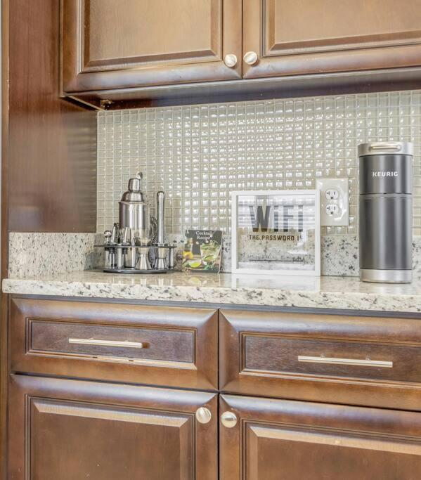 Family Style 5Br Home Mins From Buckroe Beach Hampton Bagian luar foto